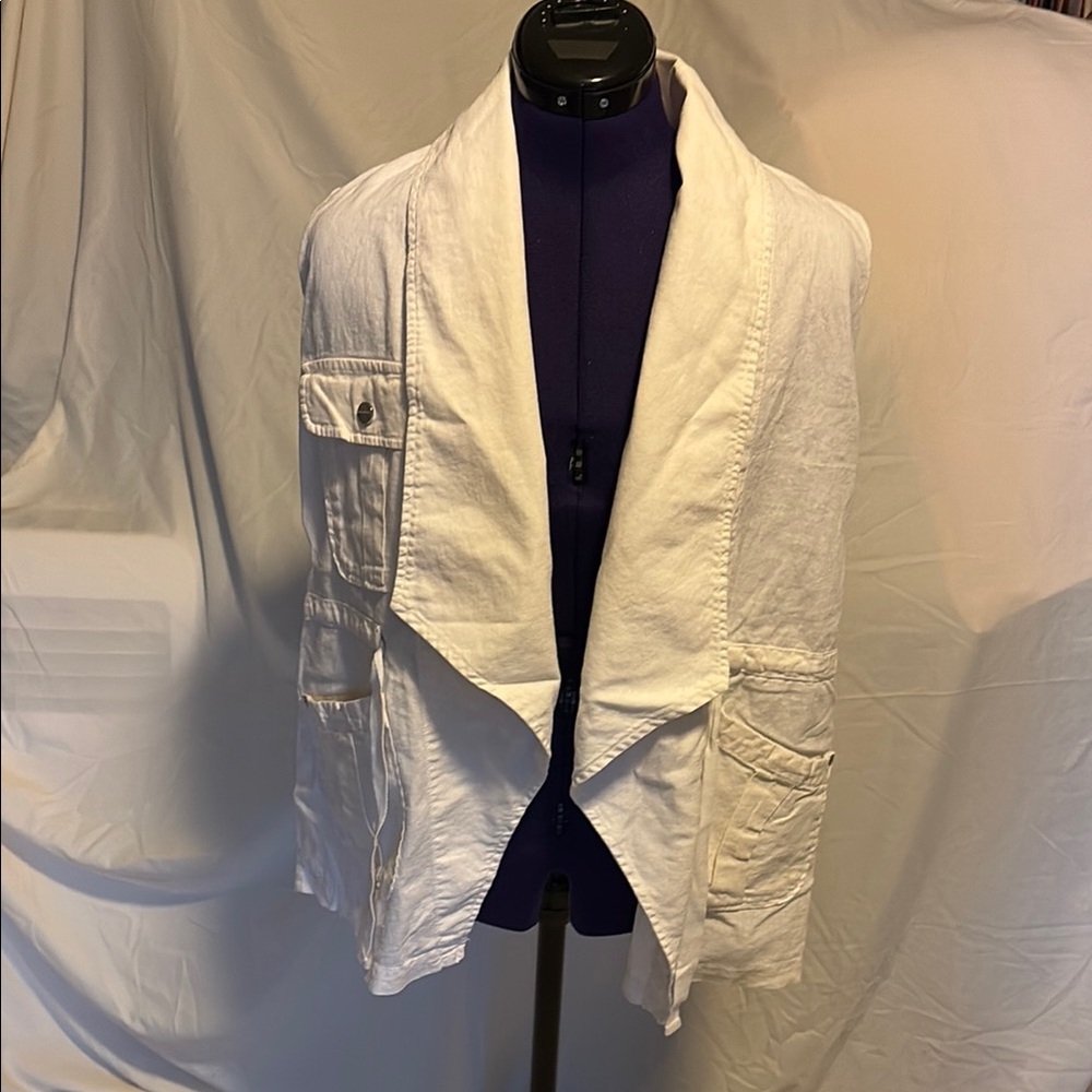 Woman’s White Casual Jacket